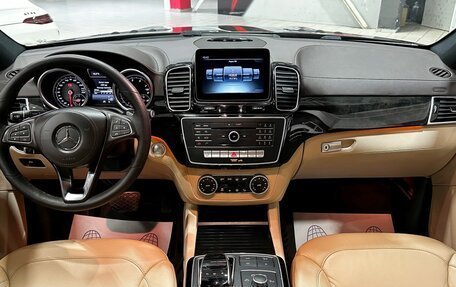 Mercedes-Benz GLS, 2016 год, 4 797 000 рублей, 32 фотография