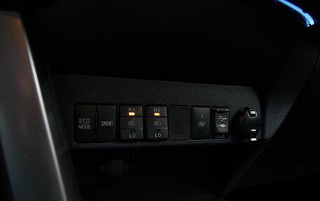 Toyota RAV4, 2017 год, 2 498 000 рублей, 7 фотография