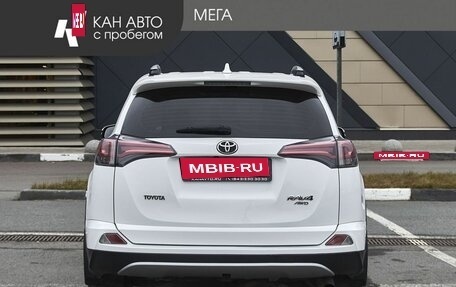 Toyota RAV4, 2017 год, 2 498 000 рублей, 4 фотография