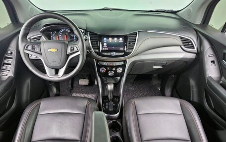 Chevrolet Trax, 2022 год, 1 350 000 рублей, 10 фотография