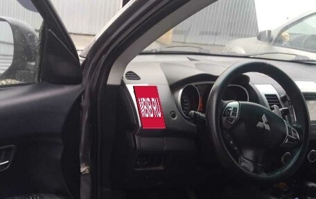 Mitsubishi Outlander III рестайлинг 3, 2008 год, 1 250 000 рублей, 4 фотография