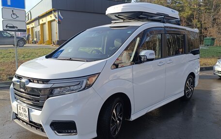 Honda Stepwgn IV, 2019 год, 2 550 000 рублей, 2 фотография