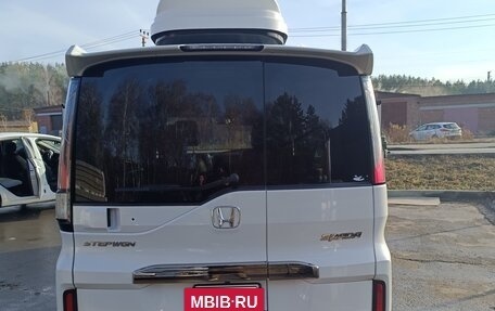 Honda Stepwgn IV, 2019 год, 2 550 000 рублей, 4 фотография