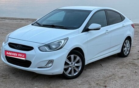 Hyundai Solaris II рестайлинг, 2012 год, 849 000 рублей, 3 фотография