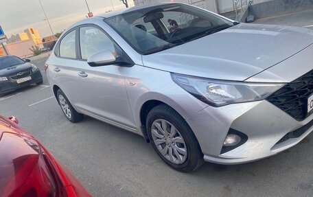 Hyundai Solaris II рестайлинг, 2022 год, 1 530 000 рублей, 9 фотография