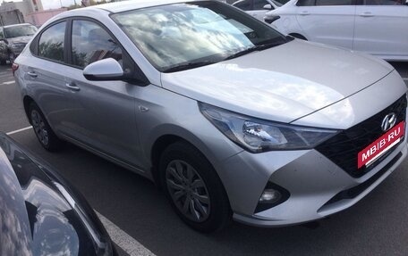 Hyundai Solaris II рестайлинг, 2022 год, 1 530 000 рублей, 3 фотография