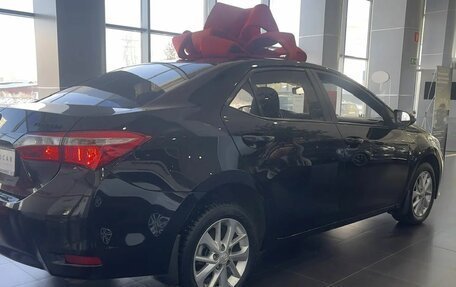 Toyota Corolla, 2015 год, 1 350 000 рублей, 6 фотография