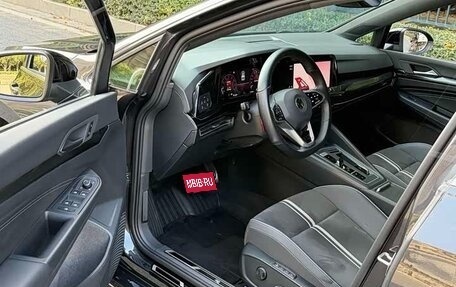 Volkswagen Golf VIII, 2021 год, 1 715 000 рублей, 8 фотография