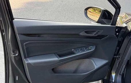 Volkswagen Golf VIII, 2021 год, 1 715 000 рублей, 18 фотография