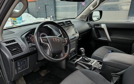 Toyota Land Cruiser Prado 150 рестайлинг 2, 2022 год, 5 900 000 рублей, 13 фотография