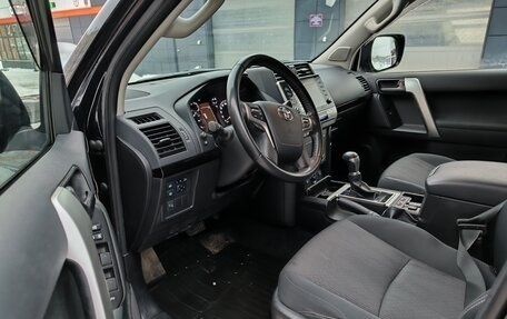 Toyota Land Cruiser Prado 150 рестайлинг 2, 2022 год, 5 900 000 рублей, 14 фотография