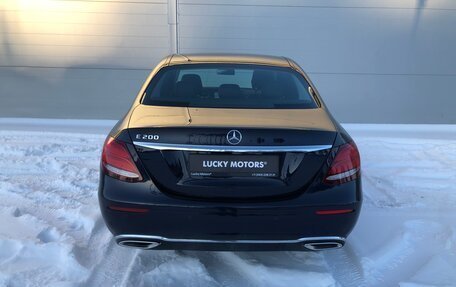 Mercedes-Benz E-Класс, 2016 год, 3 105 000 рублей, 8 фотография