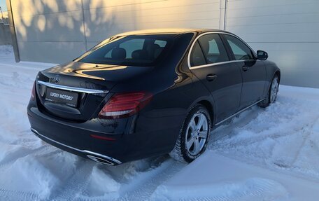 Mercedes-Benz E-Класс, 2016 год, 3 105 000 рублей, 7 фотография