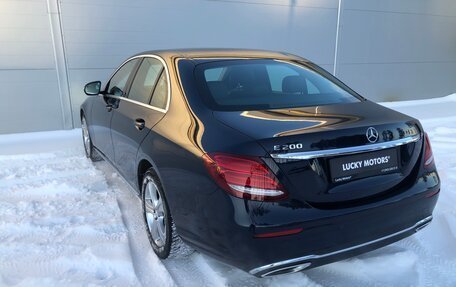 Mercedes-Benz E-Класс, 2016 год, 3 105 000 рублей, 9 фотография