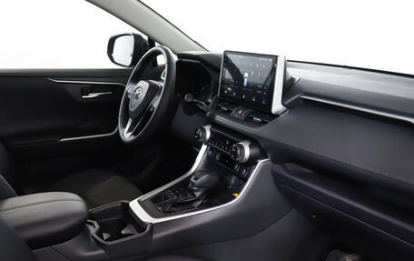 Toyota RAV4, 2024 год, 4 190 000 рублей, 9 фотография