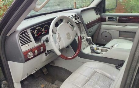Lincoln Navigator, 2004 год, 1 050 000 рублей, 10 фотография