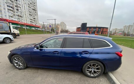 BMW 3 серия, 2019 год, 3 250 000 рублей, 4 фотография