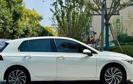 Volkswagen Golf VIII, 2022 год, 1 852 000 рублей, 7 фотография