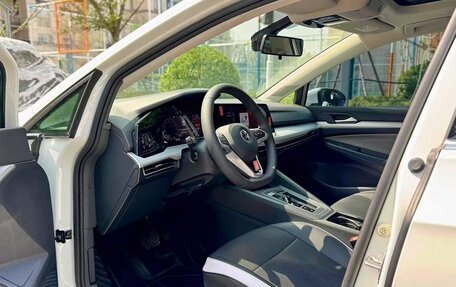 Volkswagen Golf VIII, 2022 год, 1 852 000 рублей, 8 фотография