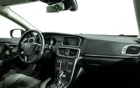 Volvo V40 Cross Country I, 2017 год, 1 977 000 рублей, 9 фотография