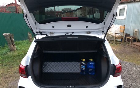 KIA Rio IV, 2021 год, 1 650 000 рублей, 10 фотография