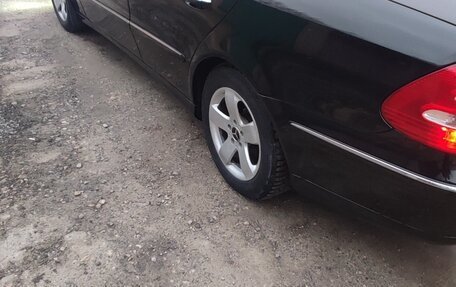 Mercedes-Benz E-Класс, 2003 год, 900 000 рублей, 7 фотография