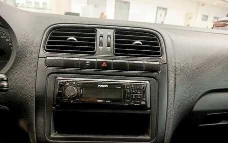 Volkswagen Polo VI (EU Market), 2015 год, 669 000 рублей, 15 фотография