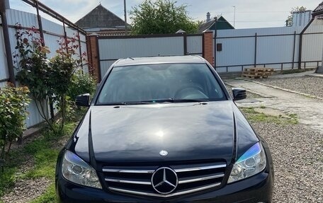 Mercedes-Benz C-Класс, 2010 год, 1 400 000 рублей, 1 фотография