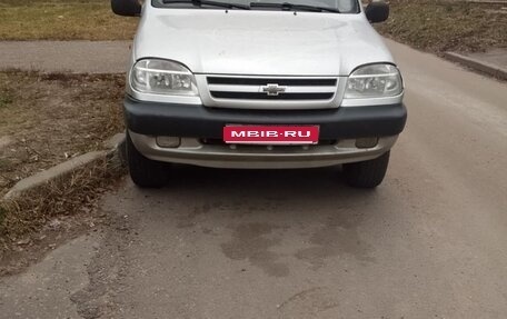 Chevrolet Niva I рестайлинг, 2004 год, 255 000 рублей, 1 фотография