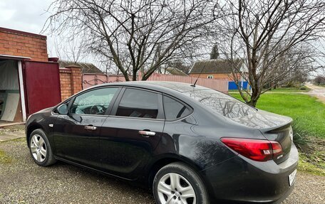 Opel Astra J, 2013 год, 700 000 рублей, 11 фотография