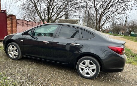 Opel Astra J, 2013 год, 700 000 рублей, 13 фотография