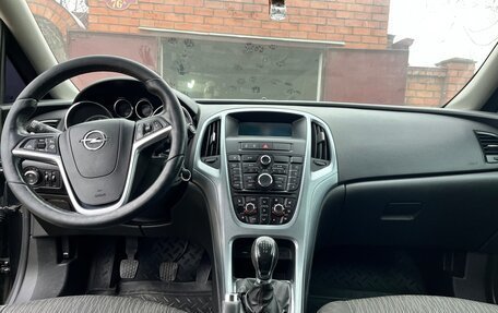 Opel Astra J, 2013 год, 700 000 рублей, 16 фотография