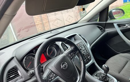 Opel Astra J, 2013 год, 700 000 рублей, 14 фотография