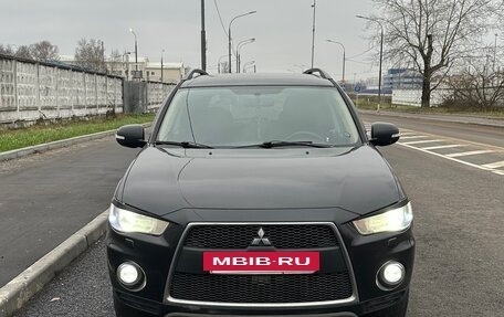 Mitsubishi Outlander III рестайлинг 3, 2012 год, 1 130 000 рублей, 2 фотография