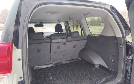 Toyota Land Cruiser Prado 150 рестайлинг 2, 2012 год, 3 800 000 рублей, 6 фотография