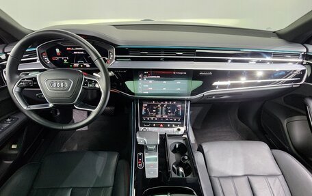 Audi A8, 2023 год, 9 980 000 рублей, 5 фотография