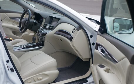 Infiniti Q70 I, 2014 год, 2 250 000 рублей, 8 фотография