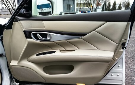 Infiniti Q70 I, 2014 год, 2 250 000 рублей, 21 фотография