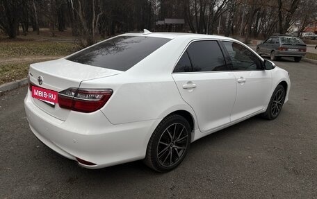 Toyota Camry, 2017 год, 2 050 000 рублей, 4 фотография