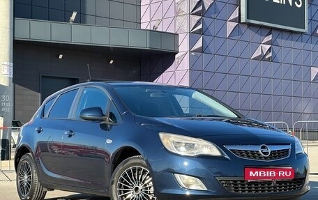 Opel Astra J, 2011 год, 847 000 рублей, 1 фотография