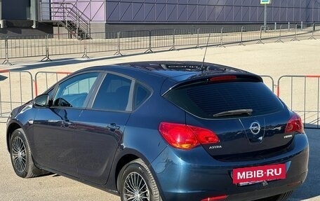 Opel Astra J, 2011 год, 847 000 рублей, 17 фотография