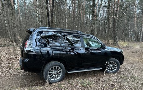 Toyota Land Cruiser Prado 150 рестайлинг 2, 2016 год, 4 300 000 рублей, 4 фотография