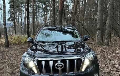 Toyota Land Cruiser Prado 150 рестайлинг 2, 2016 год, 4 300 000 рублей, 2 фотография