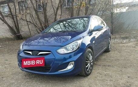 Hyundai Solaris II рестайлинг, 2012 год, 790 000 рублей, 4 фотография