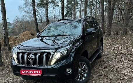Toyota Land Cruiser Prado 150 рестайлинг 2, 2016 год, 4 300 000 рублей, 3 фотография