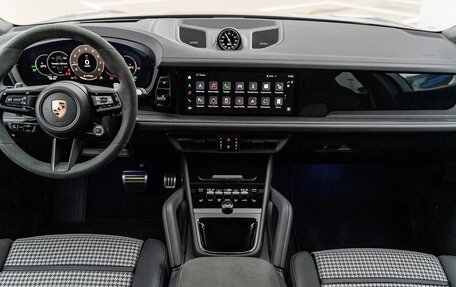 Porsche Cayenne III, 2024 год, 22 490 000 рублей, 18 фотография