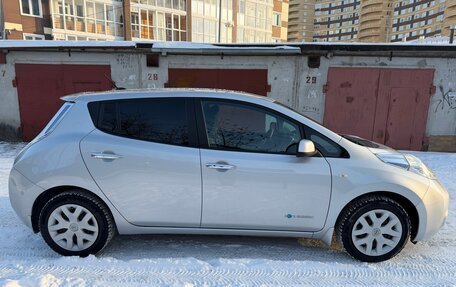 Nissan Leaf I, 2017 год, 1 250 000 рублей, 4 фотография