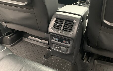 Volkswagen Tiguan II, 2018 год, 2 790 000 рублей, 19 фотография