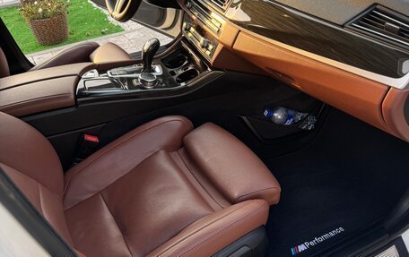 BMW 5 серия, 2016 год, 2 800 000 рублей, 7 фотография