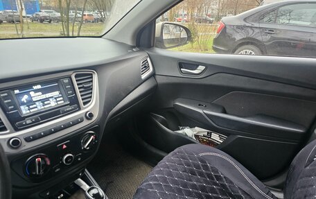 Hyundai Solaris II рестайлинг, 2020 год, 1 300 000 рублей, 5 фотография